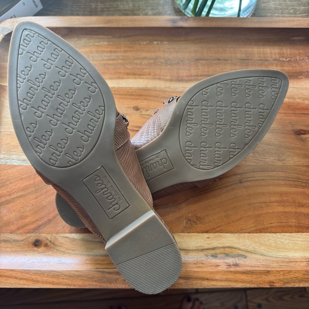 CHARLES Brown Pointed Toe Mule Flats Chain Detail Slip On Shoes Womens 8 - Picture 6 of 6
